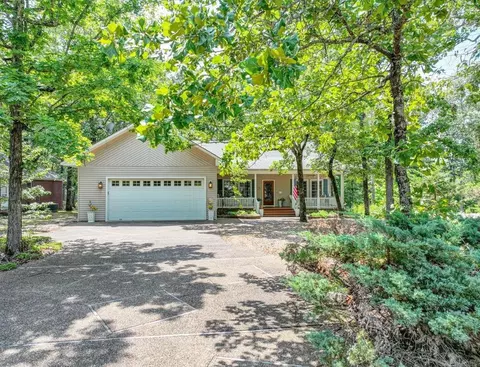 8 Acaso Ln, Hot Springs Village, AR 71909