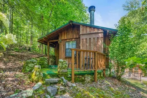 Exterior - 181 Evergreen Rd, Mount Ida, AR 71957 photo 11 of 14