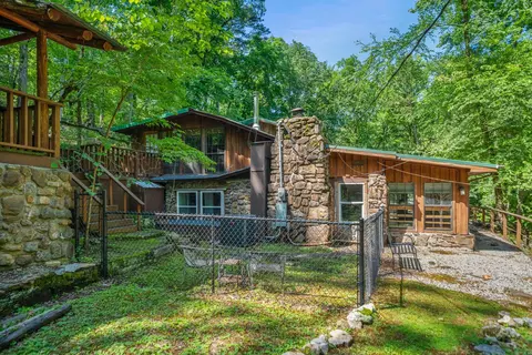 Exterior - 181 Evergreen Rd, Mount Ida, AR 71957 photo 12 of 14