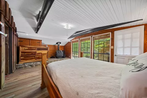 Bedroom - 181 Evergreen Rd, Mount Ida, AR 71957 photo 7 of 16