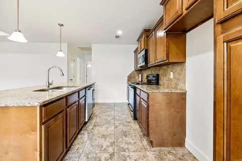 Kitchen - 8211 Springhill Rd, Alexander, AR 72002 photo 3 of 6