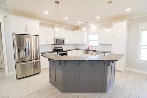 Kitchen - 5 Pine Shadow Dr, Greenbrier, AR 72058 photo 1 of 2