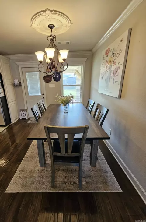 Dining - 15 Marlin Dr, Austin, AR 72007 photo 1 of 1
