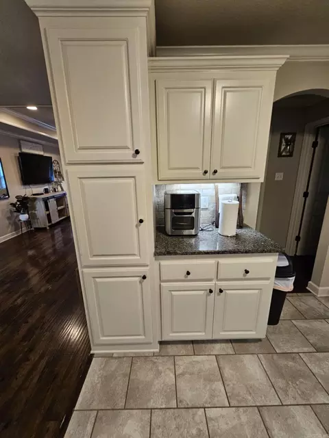 Kitchen - 15 Marlin Dr, Austin, AR 72007 photo 2 of 5