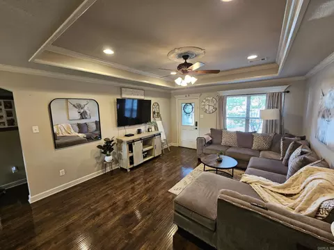 Living - 15 Marlin Dr, Austin, AR 72007 photo 3 of 3