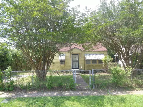 Exterior - 77 Watson Blvd, Pine Bluff, AR 71601 photo 1 of 9