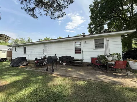 710 E Jackson St, Piggott, AR 72454 photo 8