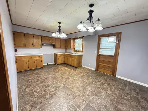 710 E Jackson St, Piggott, AR 72454 photo 17