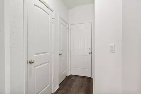 Entry Way - 107 Terrence Dr, Beebe, AR 72012 photo 7 of 11