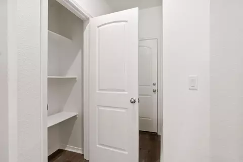 Entry Way - 107 Terrence Dr, Beebe, AR 72012 photo 8 of 11