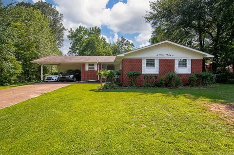 1920 W Arch Ave, Searcy, AR 72143