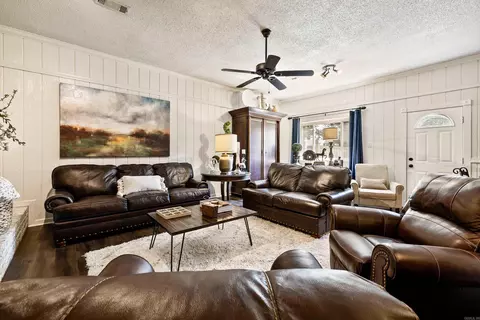 520 E 8 St, Lonoke, AR 72086 photo 5