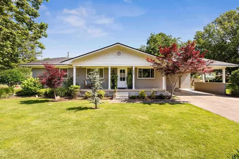 520 E 8 St, Lonoke, AR 72086 photo 2