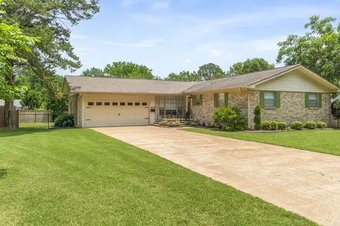 1915 W Arch Ave, Searcy, AR 72143