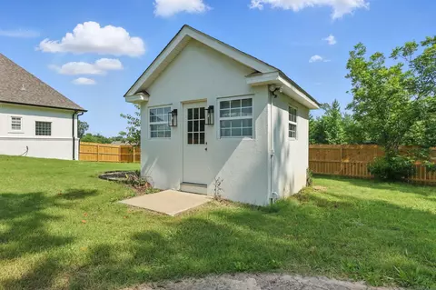 Exterior - 1518 Brookshire Dr, Benton, AR 72019 photo 3 of 5
