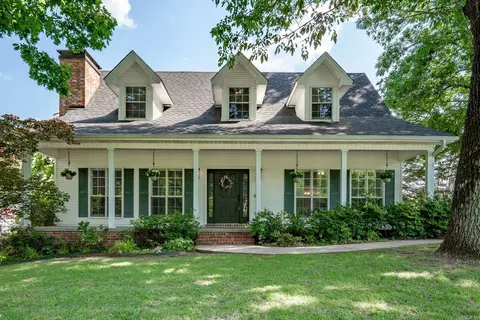2211 E Longhills Rd, Benton, AR 72019 photo 1
