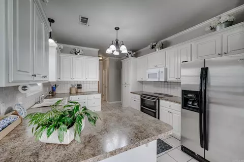 2211 E Longhills Rd, Benton, AR 72019 photo 8