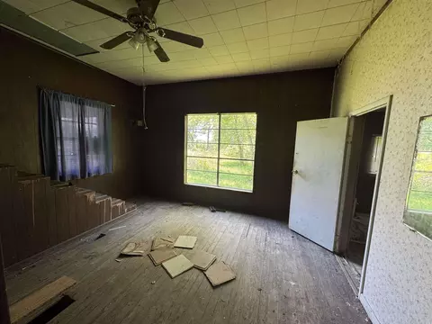 104 Crumpler, Altus, AR 72821 photo 5