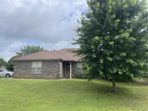 41 Eaglebrook, Conway, AR 72032 photo 1