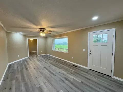Living - 6721 Wideman Rd, Wideman, AR 72585 photo 2 of 4