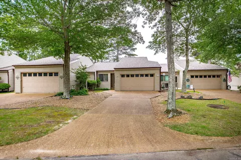601 Woodlawn Dr #26, Fairfield Bay, AR 72088