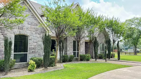 Exterior - 11617 Alexander Dr, Little Rock, AR 72103 photo 5 of 14