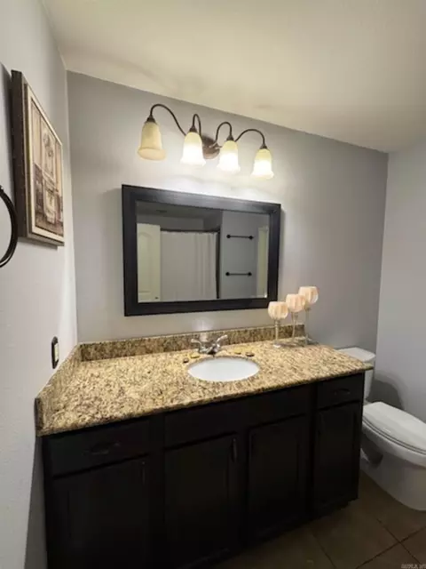Bath - 8140 N Haven Dr, Alexander, AR 72002 photo 2 of 4