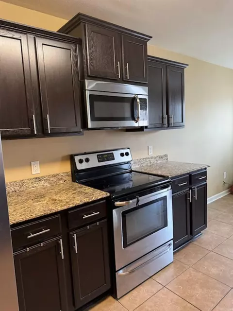 Kitchen - 8140 N Haven Dr, Alexander, AR 72002 photo 3 of 3