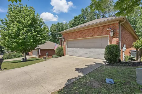 Exterior - 2716 Juniper Dr, Benton, AR 72015 photo 2 of 13