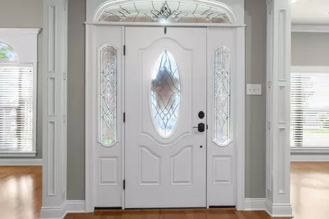 Entry Way - 2205 Vermont St, Conway, AR 72034 photo 1 of 3