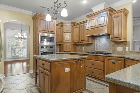 Kitchen - 2205 Vermont St, Conway, AR 72034 photo 1 of 2