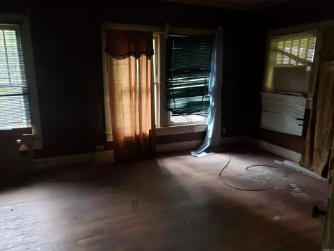 1504 W 18th Ave, Pine Bluff, AR 71603 photo 5