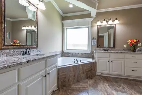 2148 Avondale Dr, Benton, AR 72019 photo 26