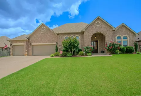 2148 Avondale Dr, Benton, AR 72019 photo 1