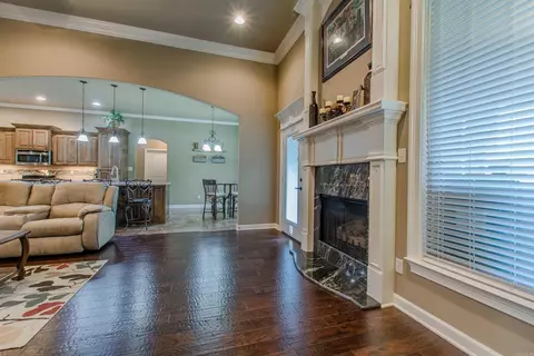 2148 Avondale Dr, Benton, AR 72019 photo 11