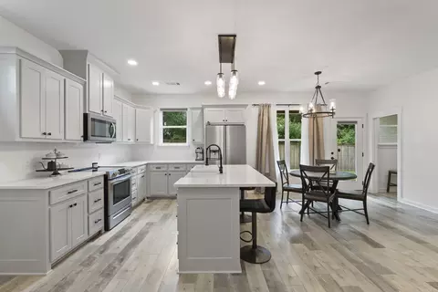 Kitchen - 1735 Rohan Cir, Conway, AR 72032 photo 1 of 7