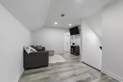 Entry Way - 1735 Rohan Cir, Conway, AR 72032 photo 7 of 8