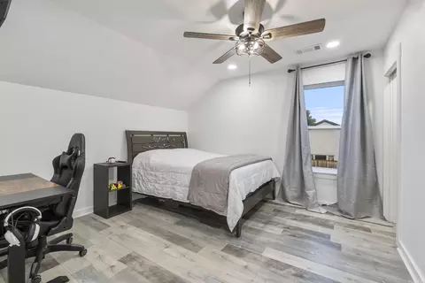 Bedroom - 1735 Rohan Cir, Conway, AR 72032 photo 4 of 7