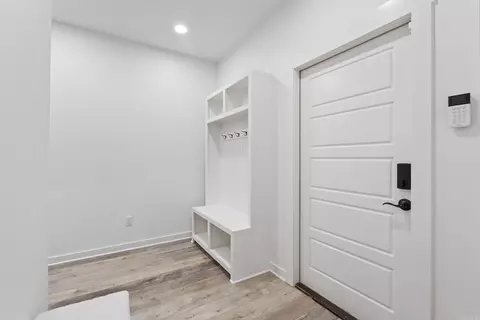 Entry Way - 1735 Rohan Cir, Conway, AR 72032 photo 5 of 8