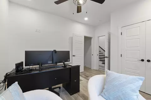 Entry Way - 1735 Rohan Cir, Conway, AR 72032 photo 4 of 8