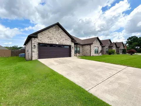 1320 Andrews Dr, Conway, AR 72034 photo 4