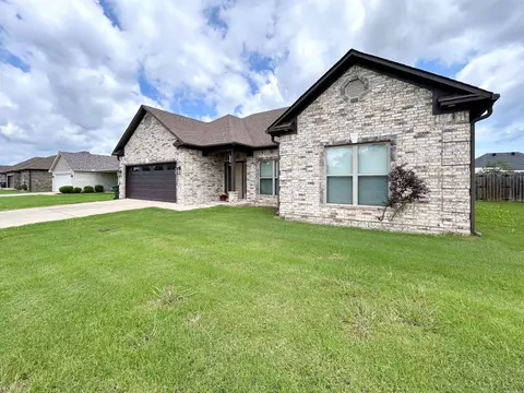 1320 Andrews Dr, Conway, AR 72034 photo 3