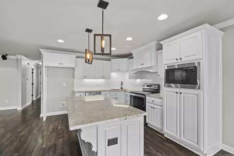 Kitchen - 36 Fletcher Dr, Austin, AR 72007 photo 2 of 3