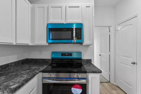 Kitchen - 514 N Harding St, Haskell, AR 72015 photo 4 of 5