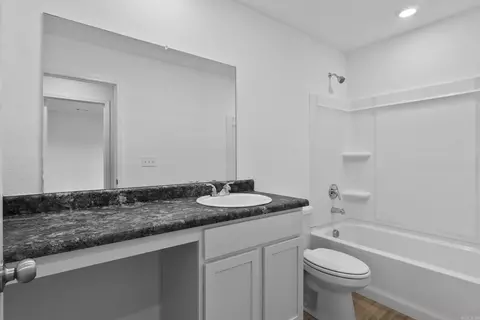 Bath - 514 N Harding St, Haskell, AR 72015 photo 1 of 2