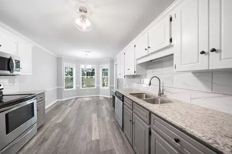 Kitchen - 45 Nevada Ln, Cabot, AR 72023 photo 2 of 2