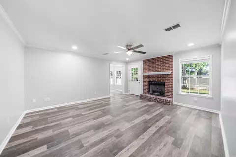 Living - 45 Nevada Ln, Cabot, AR 72023 photo 3 of 5