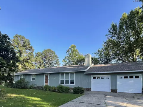 1740 W Front, Heber Springs, AR 72543
