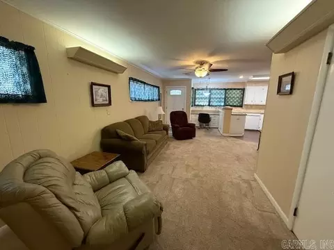 209 Crouch St, Benton, AR 72015 photo 4
