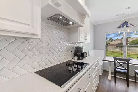 Kitchen - 2707 Johnswood Village Dr, Bryant, AR 72022 photo 6 of 6